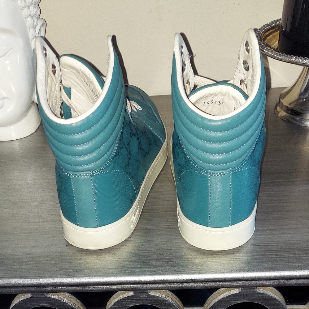 Gucci Men Sneakers